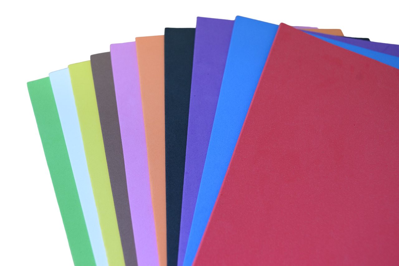 Papier mousse scintillant, multicolore, 21 x 29,5 cm, 10 feuilles